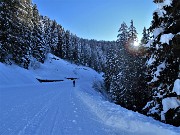 22 Salendo la pista panoramica